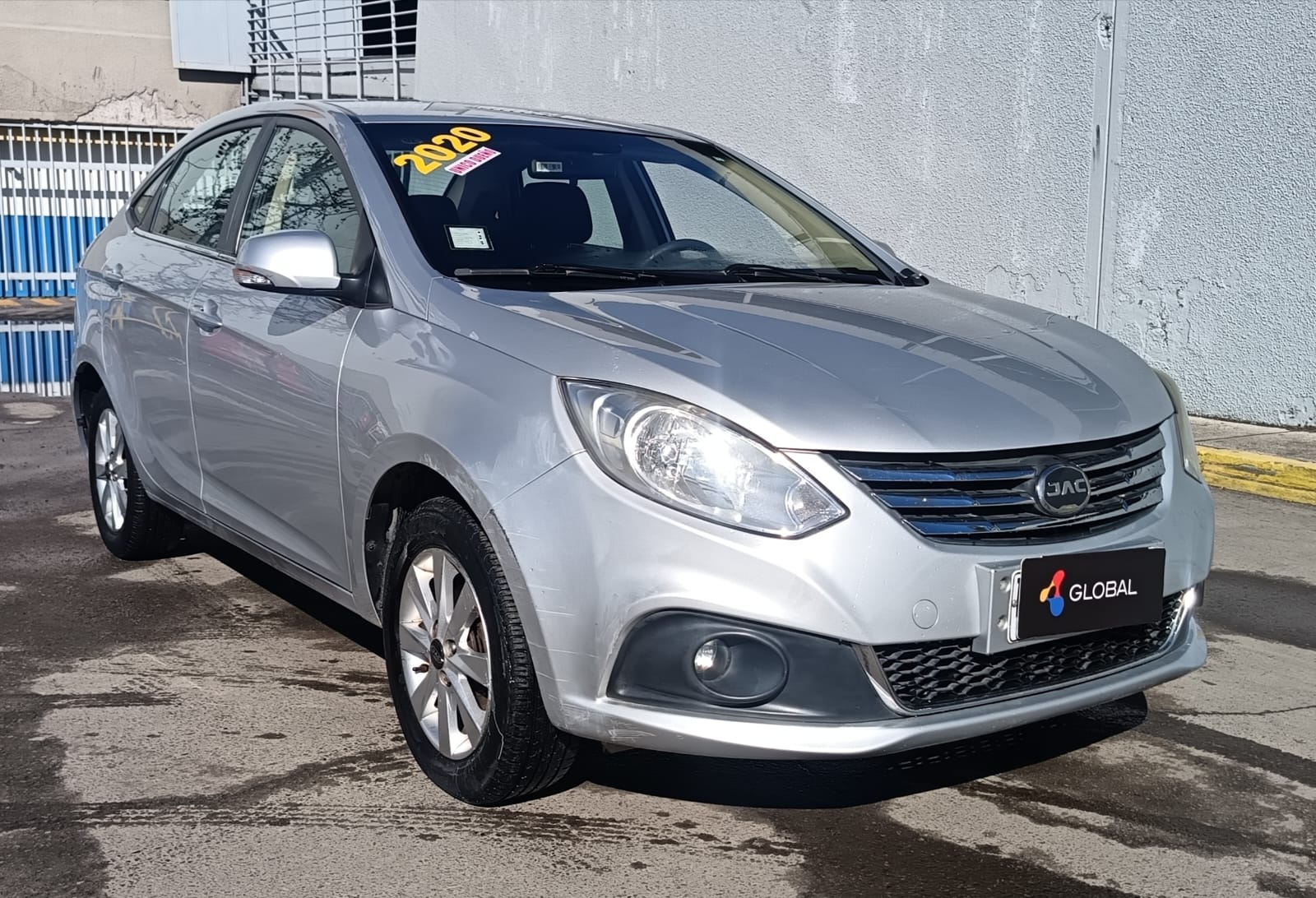 JAC J4