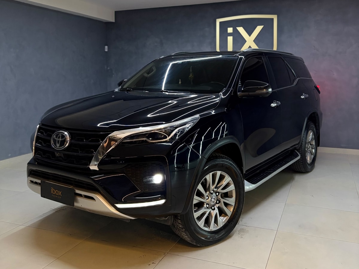 TOYOTA SW4 2023 à venda na iBox Prime em Feira de Santana, BA