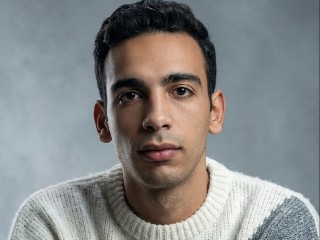 profile – برومبت الصور والتصميم احترافي