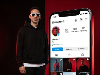 Giant Instagram Pose – برومبت الصور والتصميم احترافي