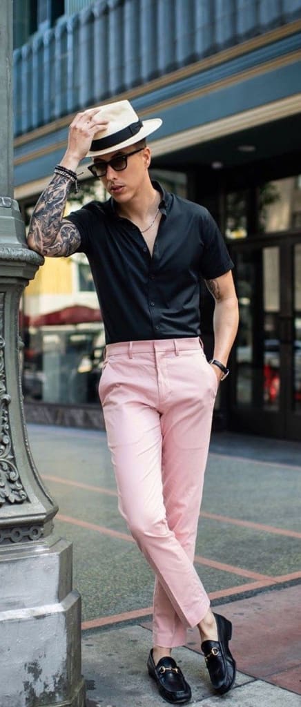 Wear Black Shirt Combination Pants 