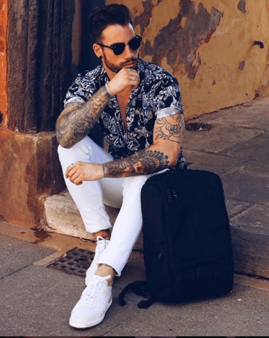10 Coolest White Sneakers Style You Can Wear On Denim Jeans Denimxp 10 Coolest White Sneakers Style You Can Wear On Denim Jeans Denimxp
