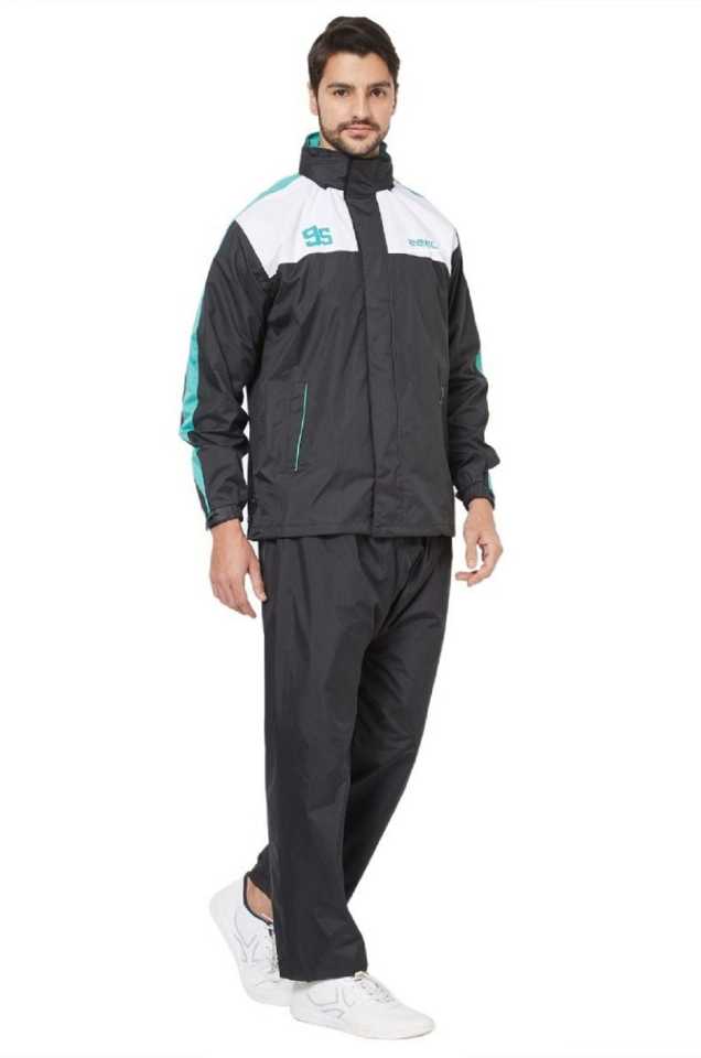 Best Raincoat For Men