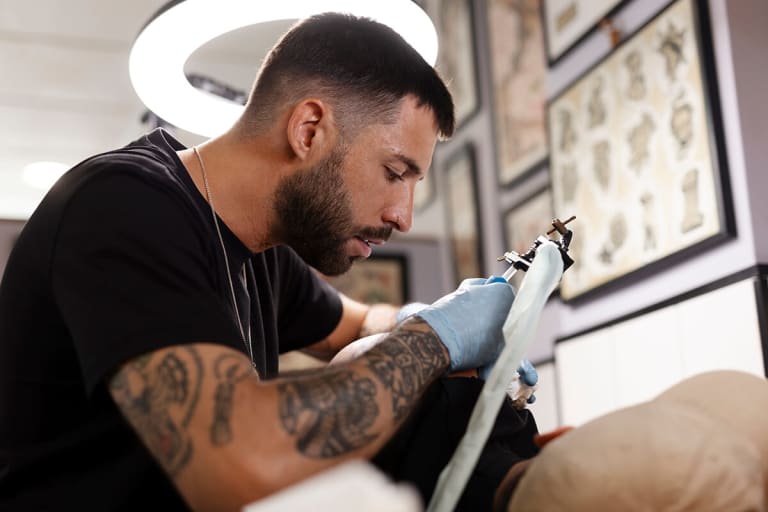 10 Tips for Choosing the Best Tattoo Shop Near You