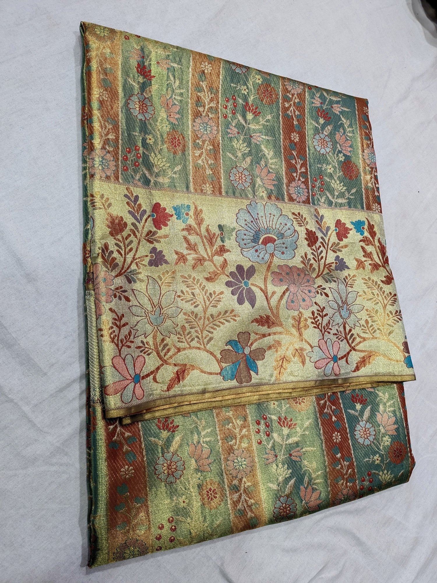 Kanjivaram Silk Saree – Sage Green & Maroon Floral view 4 - Rangam Saradha Silks