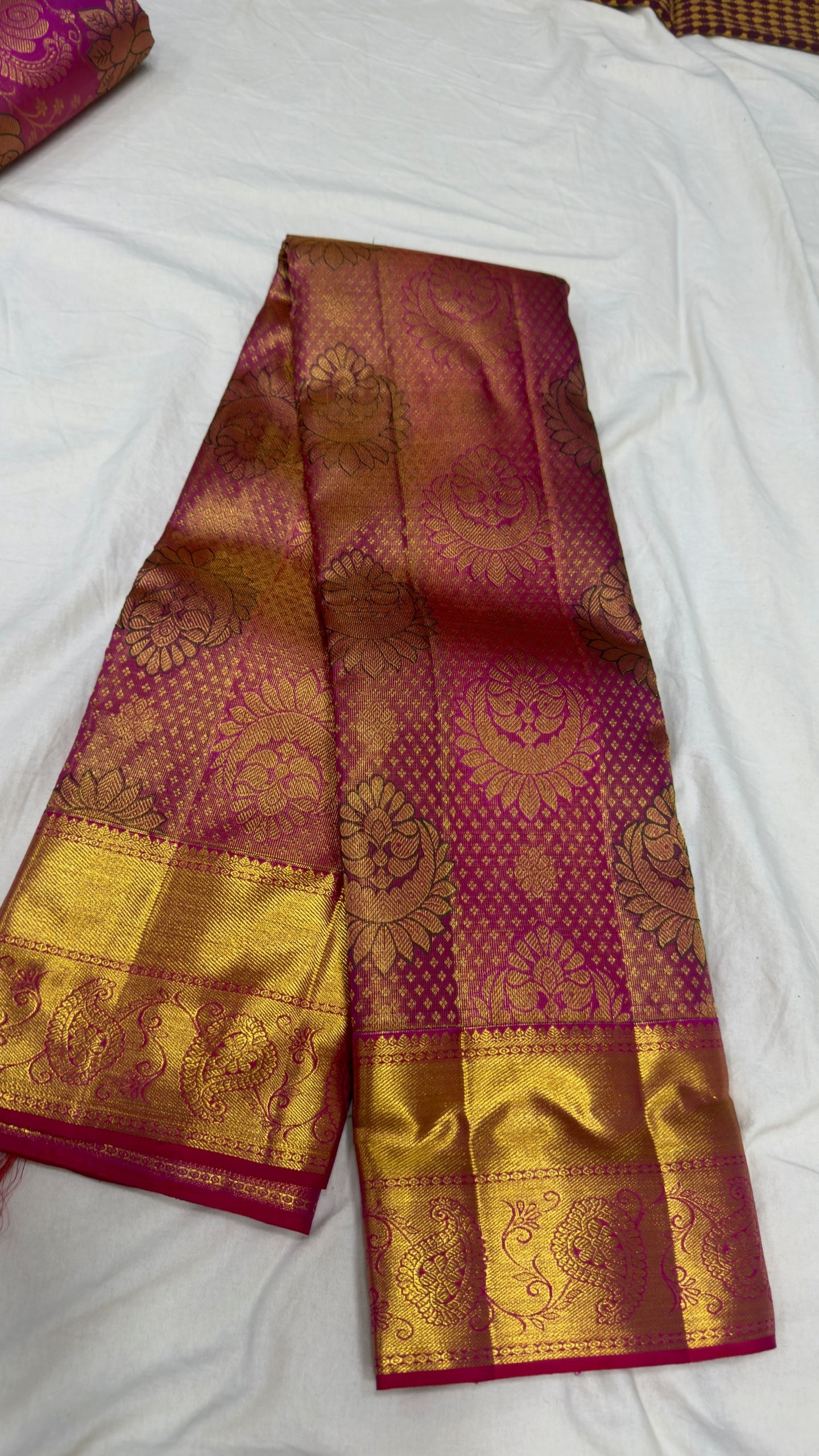 Pure Kanjivaram Silk Saree – Wine Magenta Gold Floral view 3 - Rangam Saradha Silks
