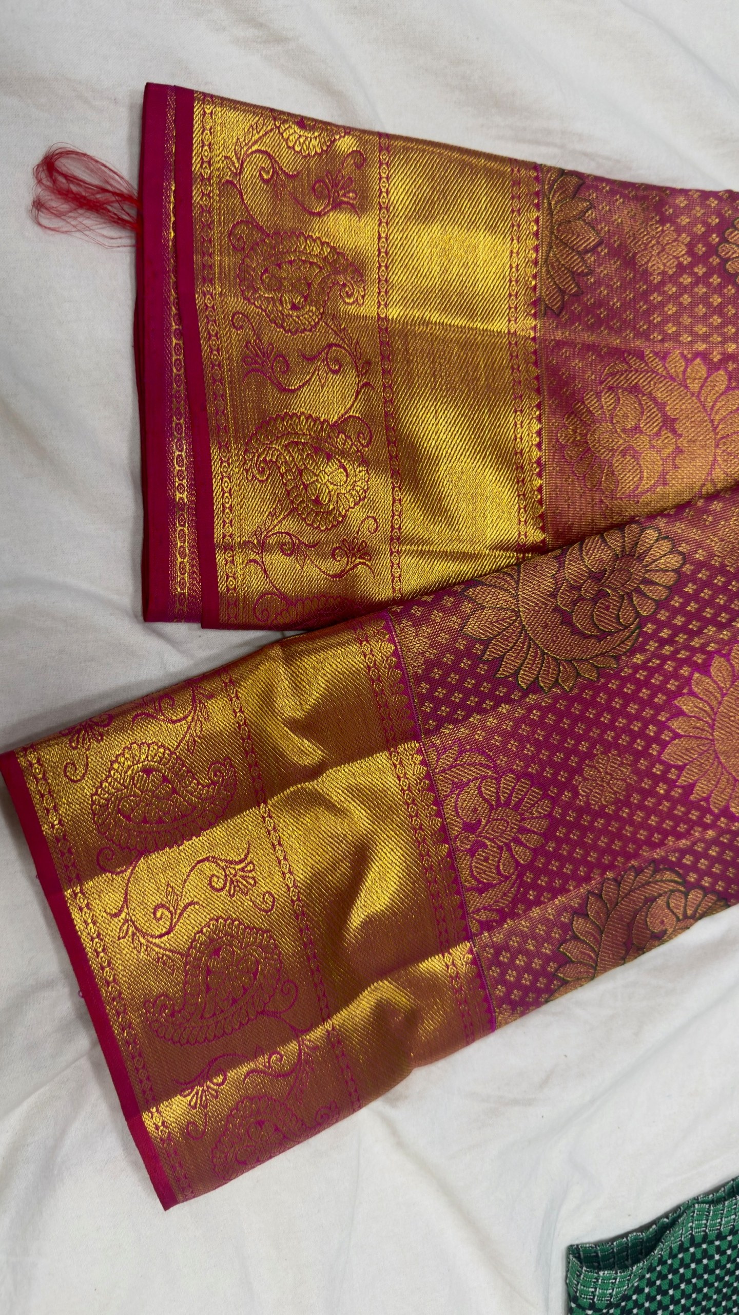 Pure Kanjivaram Silk Saree – Wine Magenta Gold Floral view 2 - Rangam Saradha Silks
