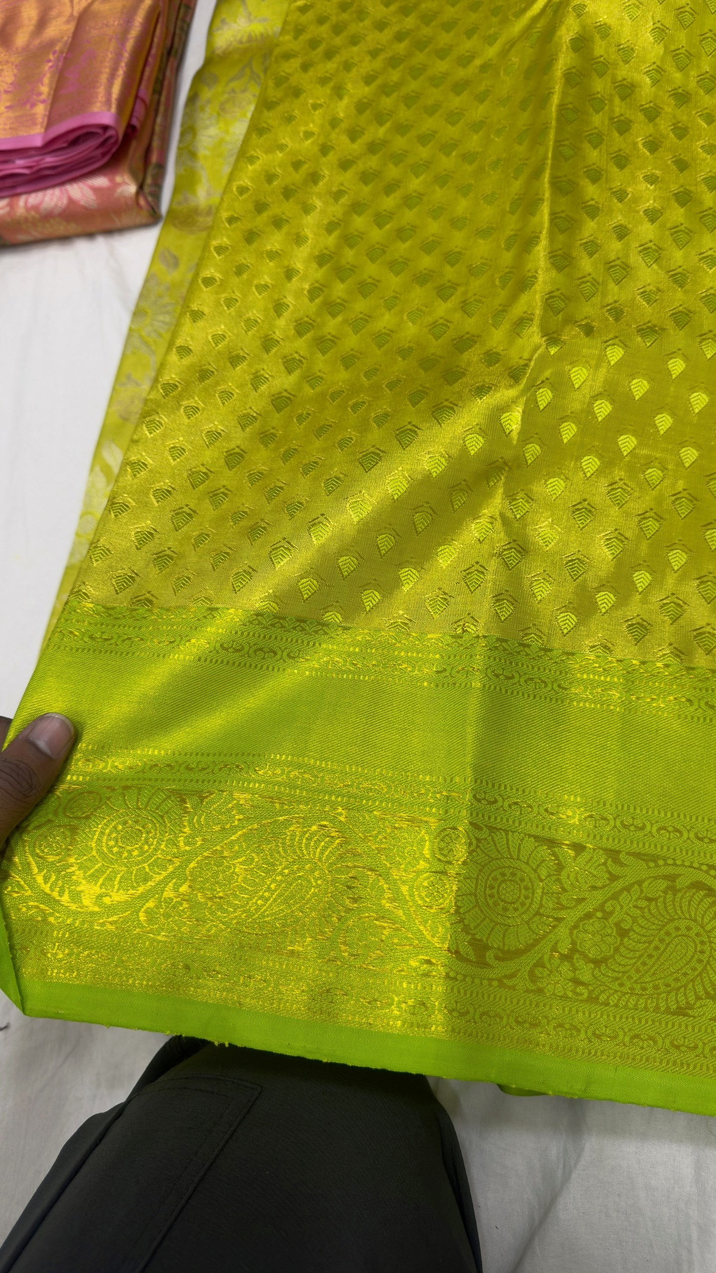 Pure Kanjivaram Silk Saree – Lime Green Gold Floral view 3 - Rangam Saradha Silks