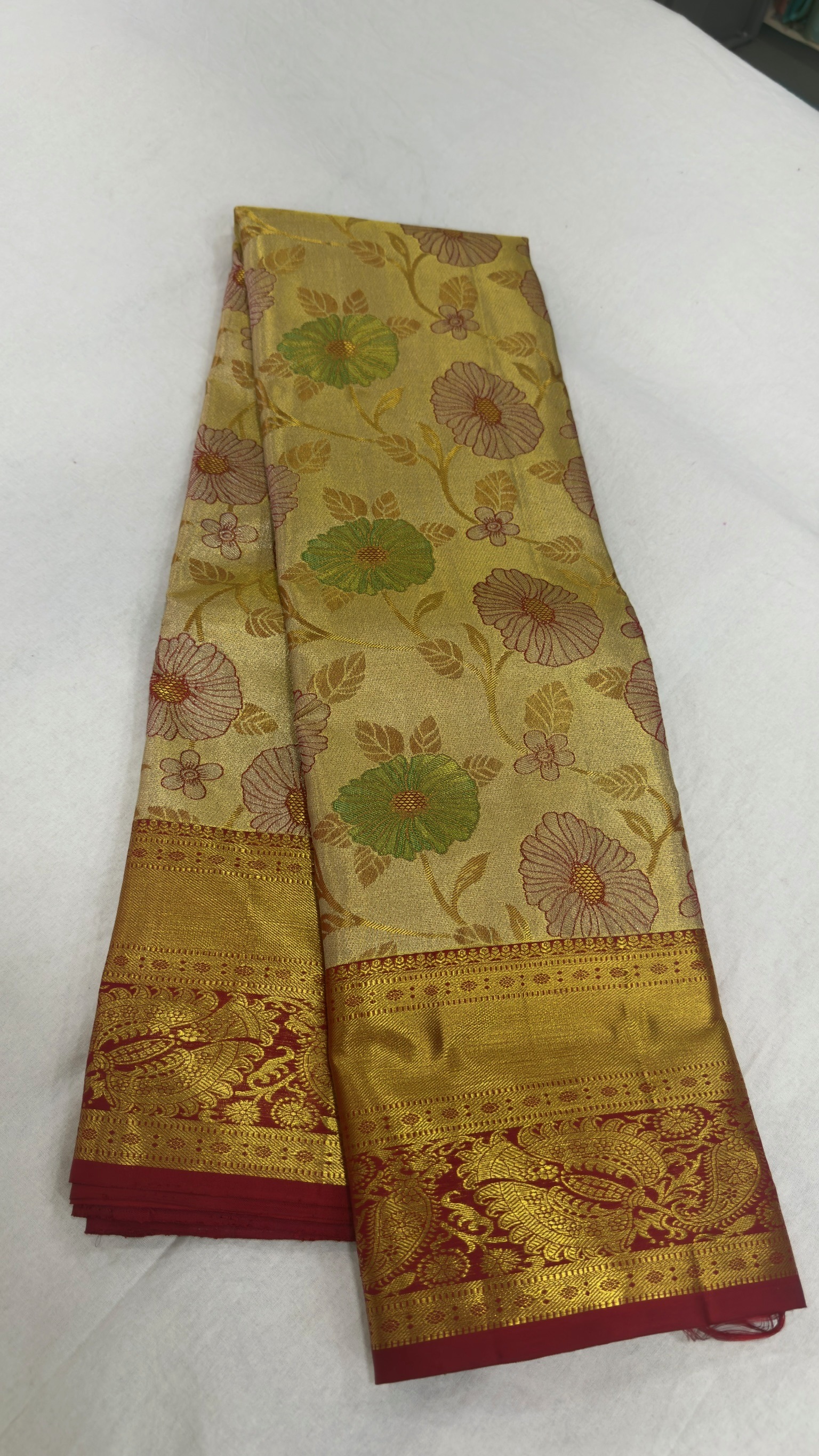 Pure Kanjivaram Silk Tissue Saree – Cream Gold view 4 - Rangam Saradha Silks