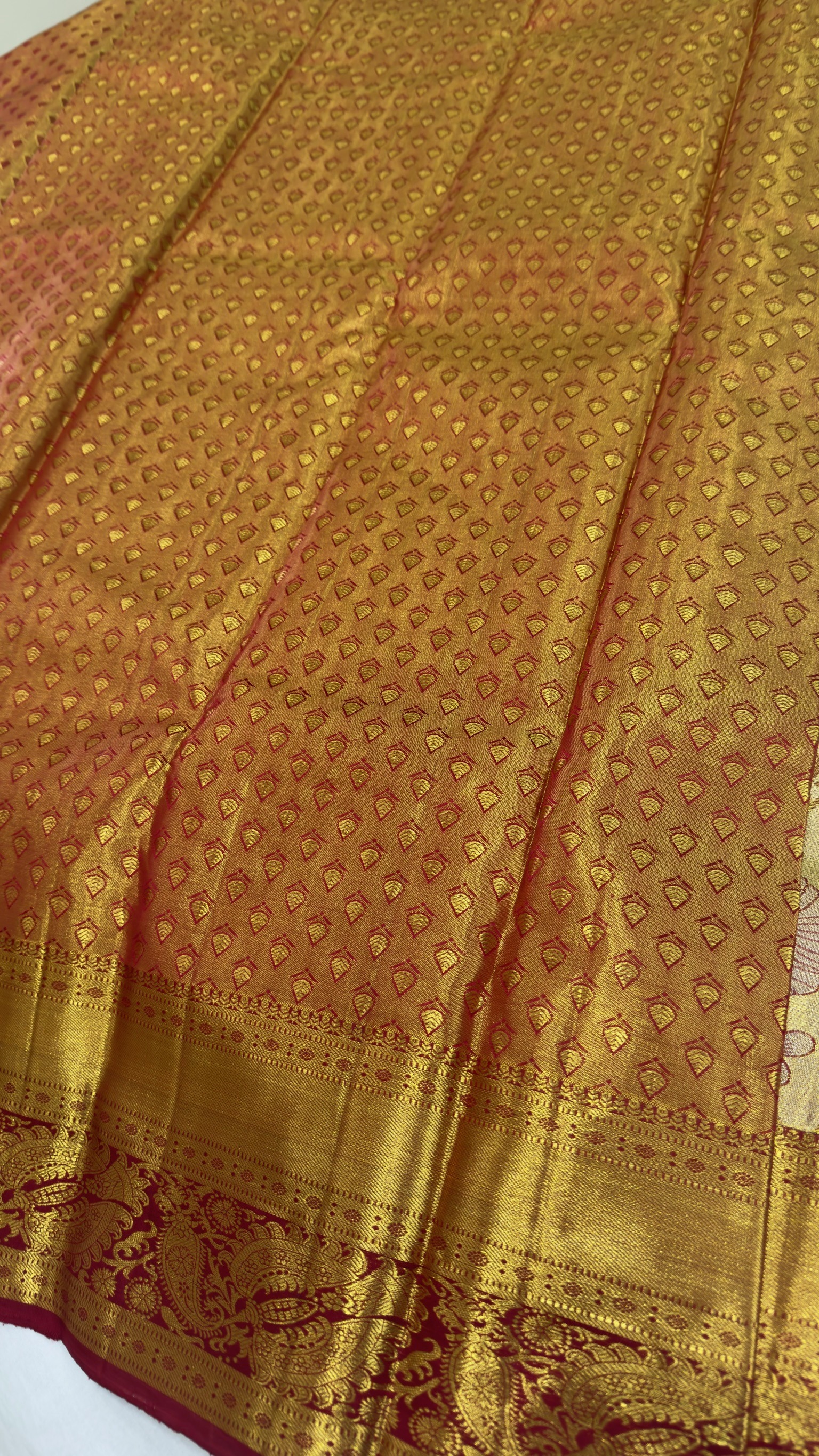 Pure Kanjivaram Silk Tissue Saree – Cream Gold view 5 - Rangam Saradha Silks