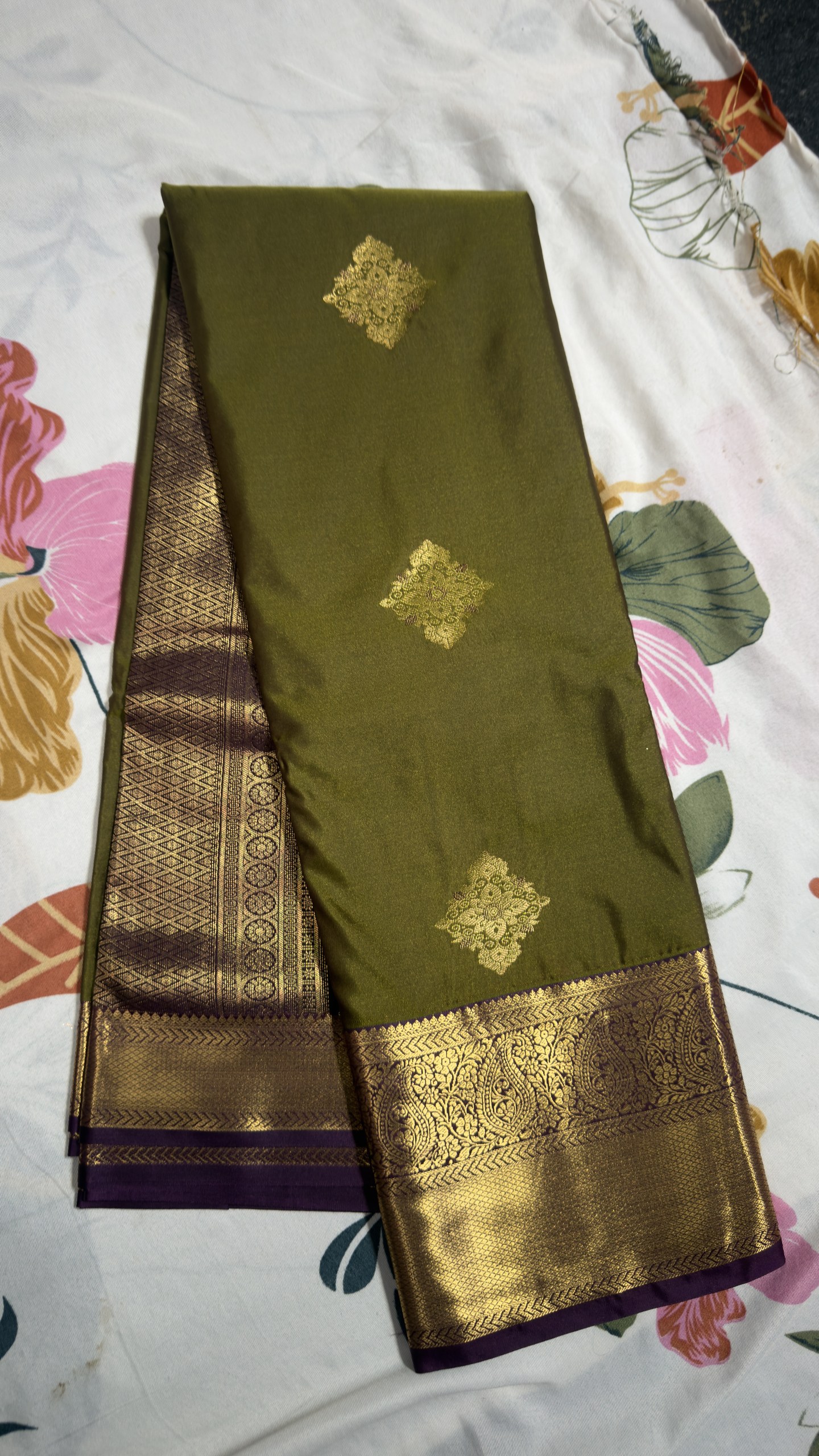 Ollive Green & Purple Gold Zari Semi Kanchi Pattu Saree