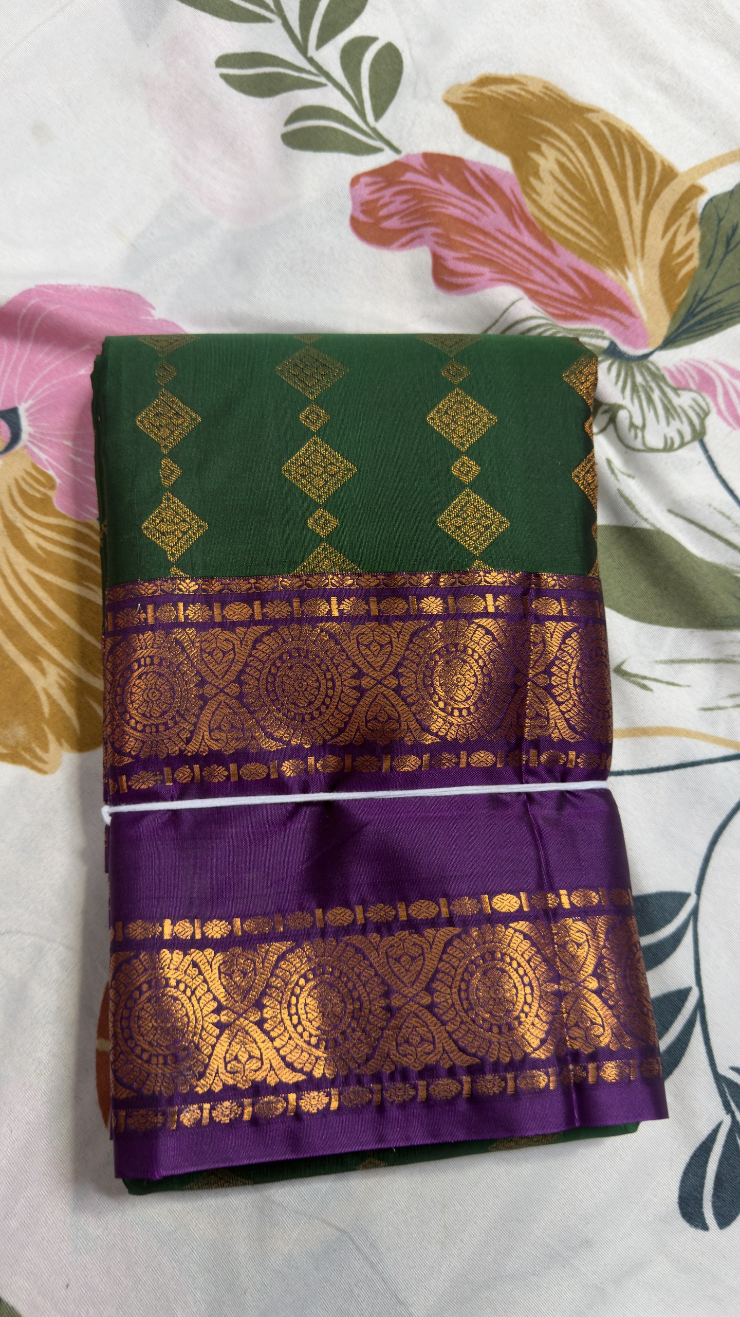ottle Green & Royal Purple Temple Floral Zari Semi Kanchi Pattu Saree
