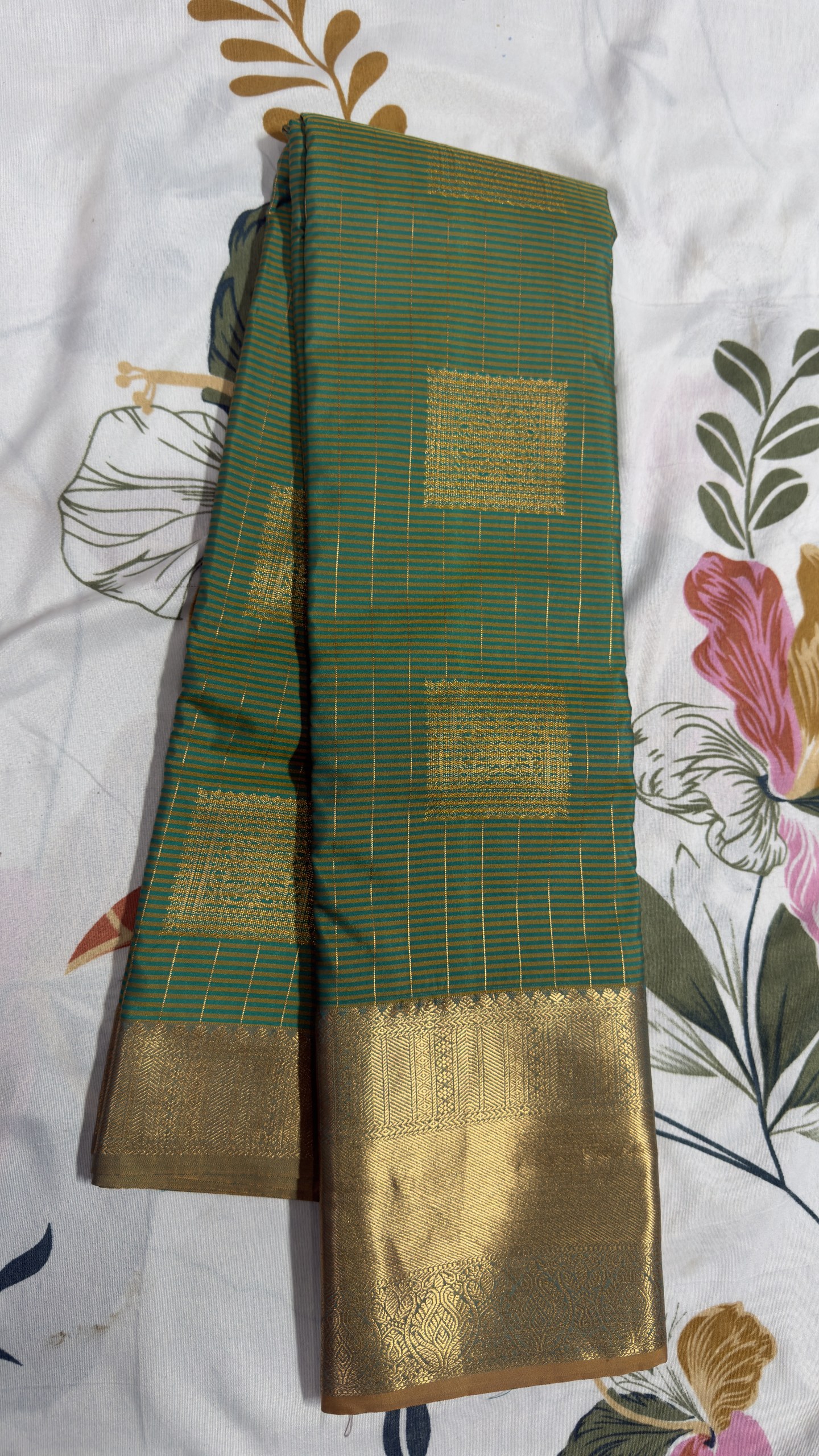 Teal Green & Antique Gold Checked Zari Semi Kanchi Pattu Saree