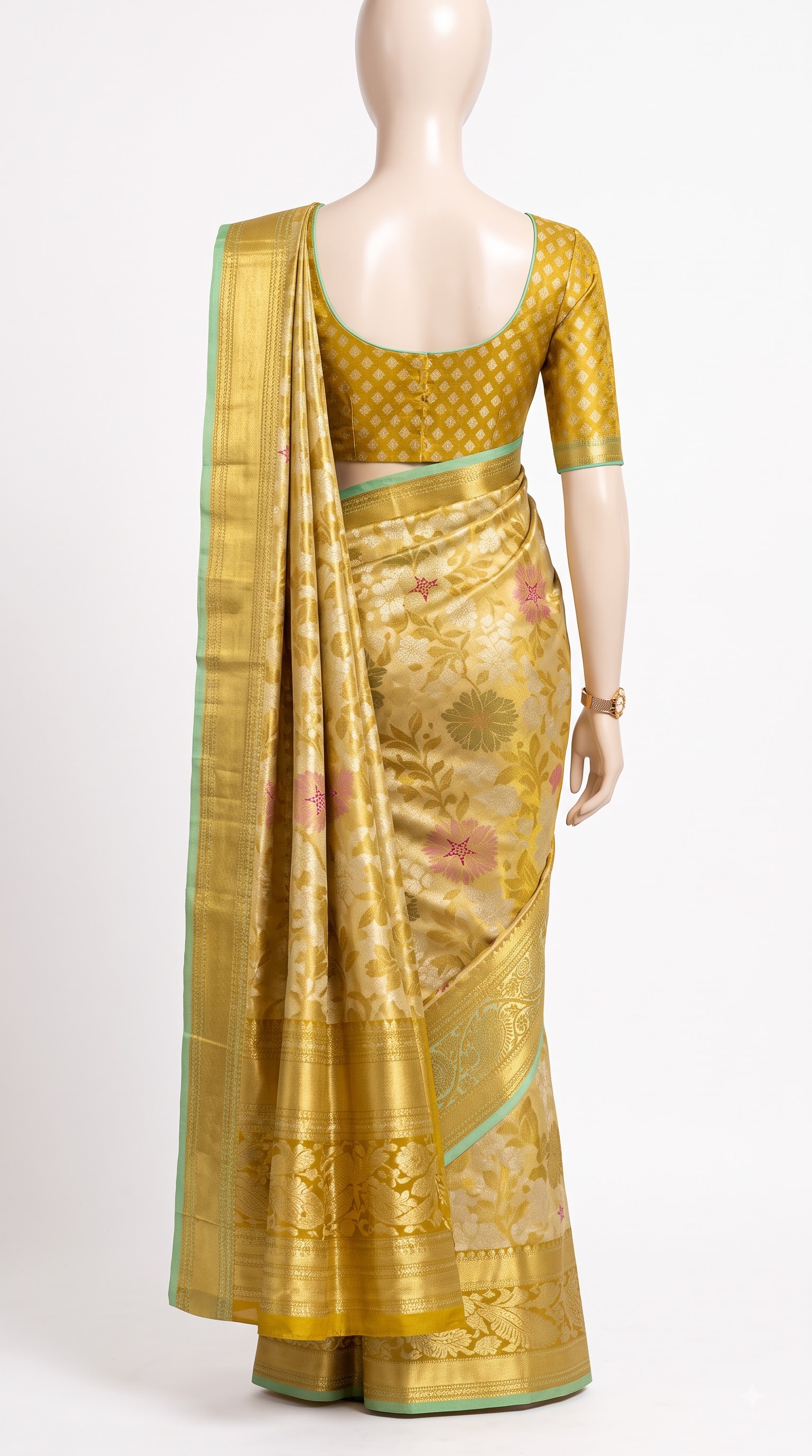 Kanjivaram Silk Saree - Pista Green with Antique Gold view 6 - Rangam Saradha Silks