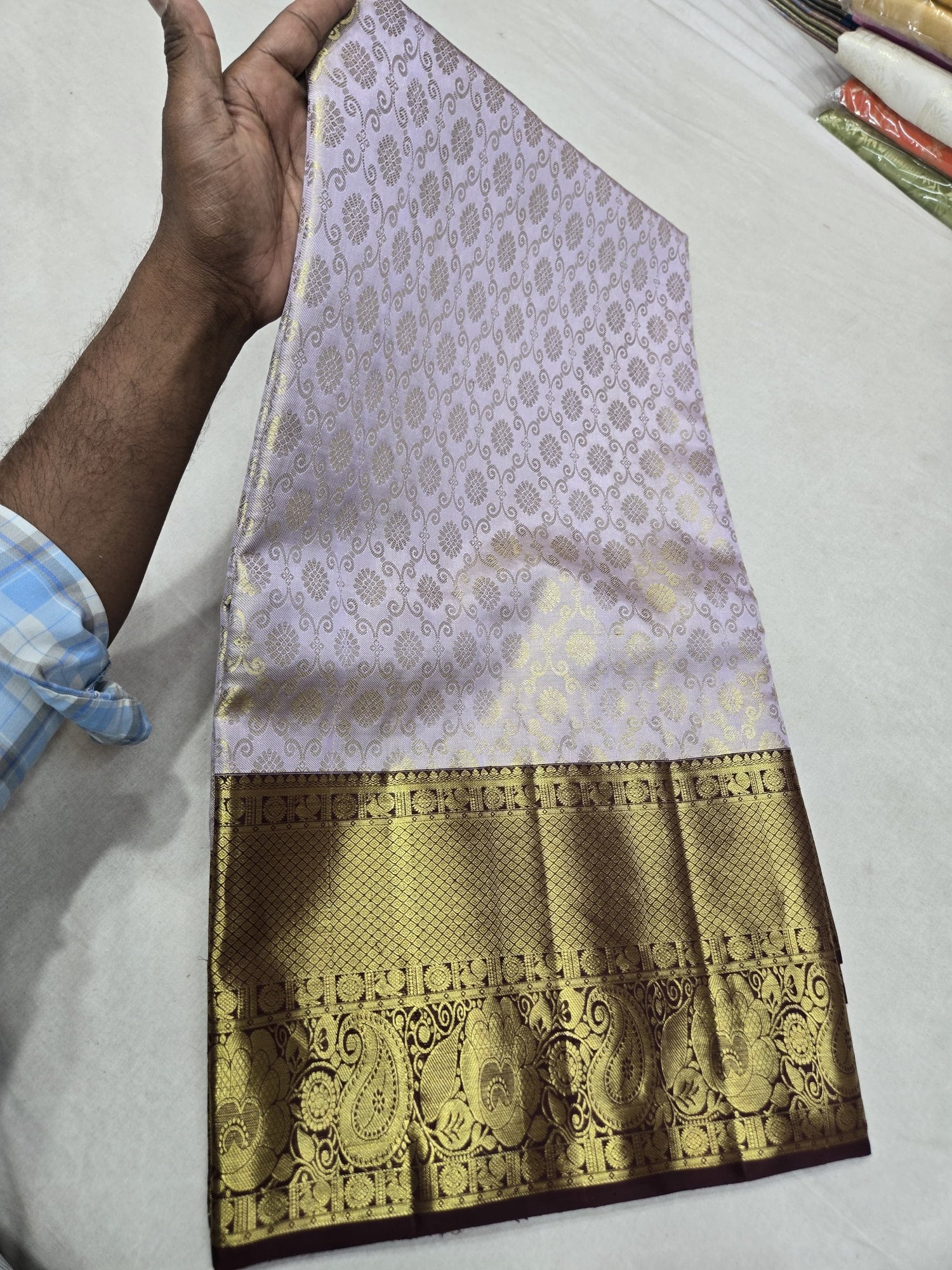 Lavender Silk Saree with Antique Gold Paisley Zari Border view 4 - Rangam Saradha Silks