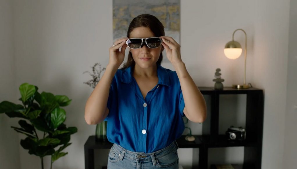 Qualcomm is Preparing Developers for the Coming Wave of Smartphone-tethered AR Glasses