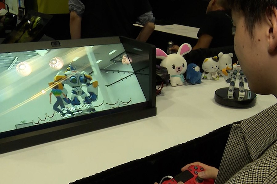 Tech innovators unveil new products at Augmented World Expo