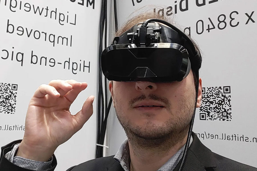 AWE EU – MeganeX Superlight 8K hands-on: impressive resolution but at a price