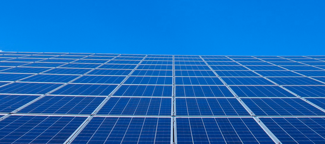 Eficiência-de-inversores-modulos-paineis-solares-figura.png