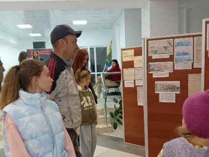 Выставка к 100-летию Петровского района
