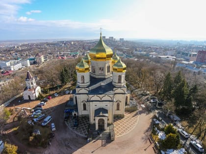 В праздник Торжества Православия митрополит Кирилл совершил Божественную Литургию в Казанском кафедральном соборе