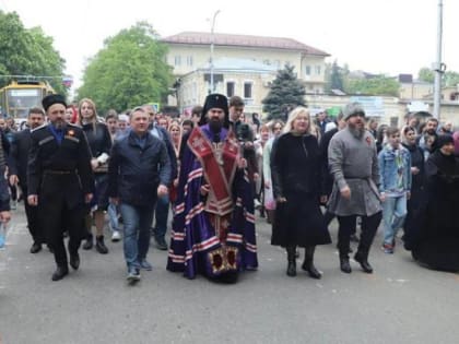 Традиционный Пасхальный крестный ход прошел в Пятигорске