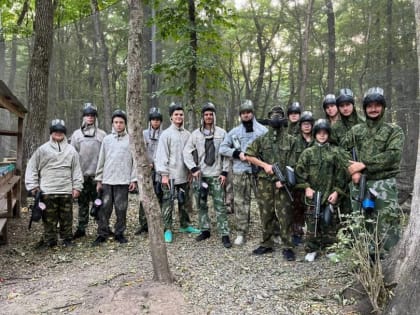 Казачата Архиерейского казачьего конвоя приняли участие в стрелковых соревнованиях.