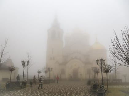 В Неделю 2-ю по Пасхе митрополит Кирилл возглавил Литургию во Владимирском соборе города Ставрополя