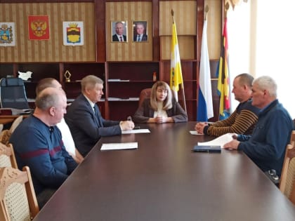 Глава округа Конкина Н.В. провела рабочие встречи с депутатами Совета депутатов Петровского городского округа