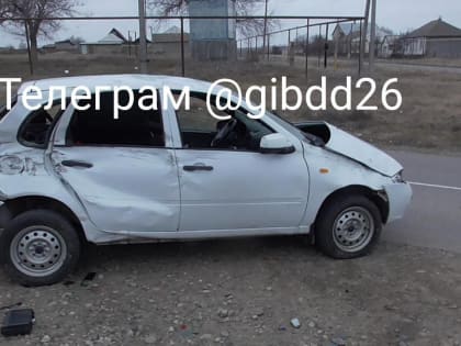 На Ставрополье подросток за рулем отцовской машины попал в ДТП