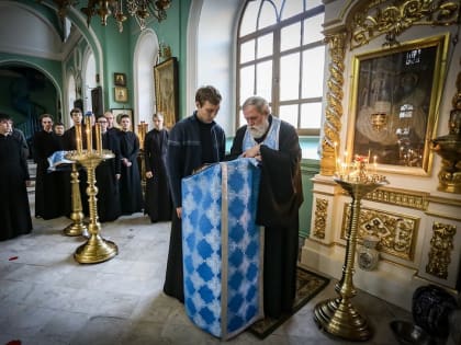 В канун праздника Покрова Пресвятой Богородицы митрополит Кирилл совершил всенощное бдение в Андреевском соборе города Ставрополя