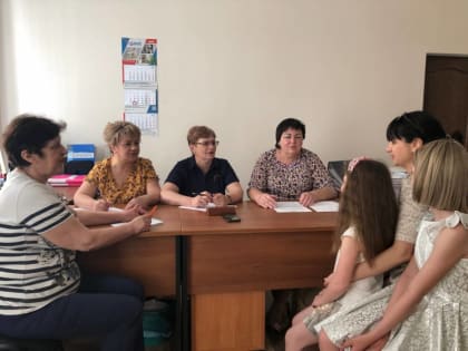В Предгорном местном отделении партии «Единая Россия» прошел приём граждан по вопросам материнства и детства
