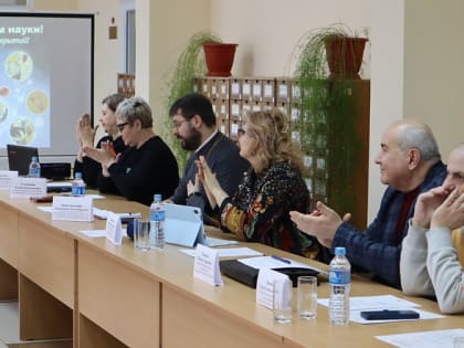 Руководитель миссионерского епархии принял участие в круглом столе