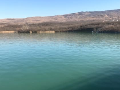 С запахом жжёного ладана: на Ставрополье освятили Сенгилеевское водохранилище