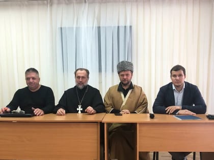 Клирик епархии посетил Ставропольский многопрофильный колледж