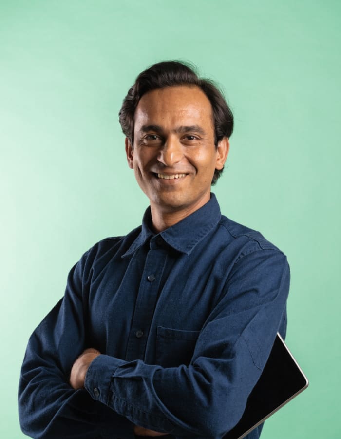 Verified local worker on Vedak