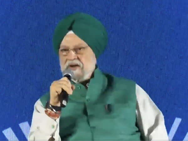 भारत पेट्रोल के साथ एथेनॉल मिश्रण को 20 प्रतिशत से अधिक करने का लक्ष्य बना रहा है: मंत्री हरदीप सिंह पुरी