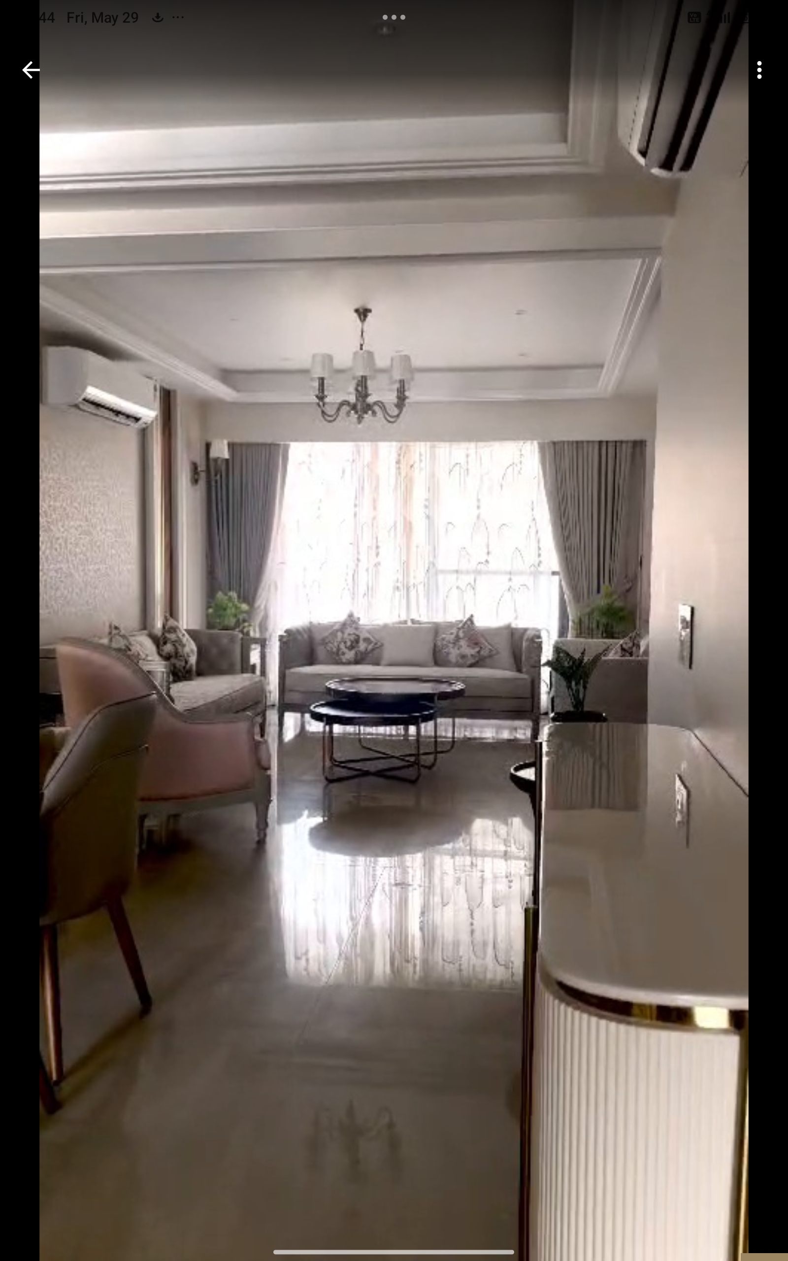 Amari vintage arch 