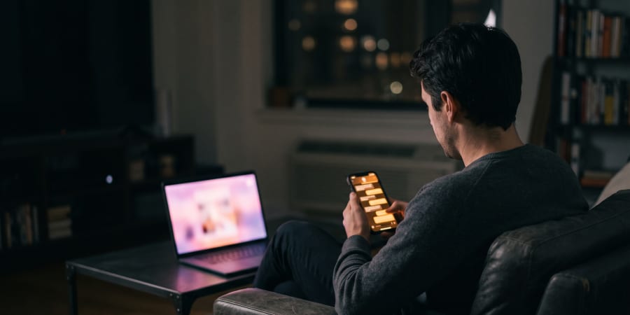 AI Girlfriend vs Cam Girl: Which Is Worth Your Money?