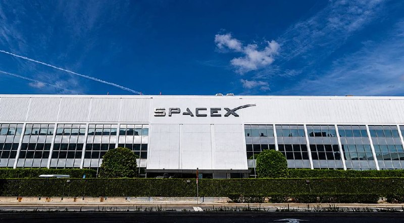 SpaceX Wins $4.16 Billion Space Force Contract for Missile-Tracking Satellite Network
