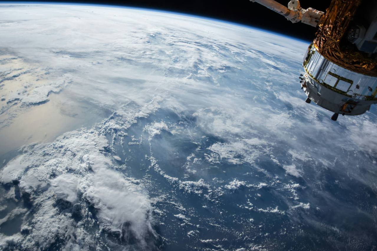 UK Startup NewOrbit Raises $18.5M to Pursue Very Low Earth Orbit Imaging