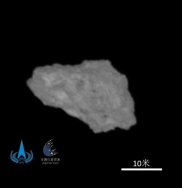 Tianwen-2 Delivers First Close View of Kamoʻoalewa After 400-Day Chase