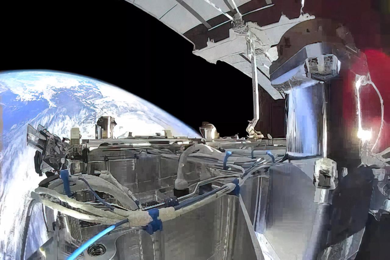 Pentagon Awards SpaceX Fleet Contract to Put Starshield on Military Aircraft