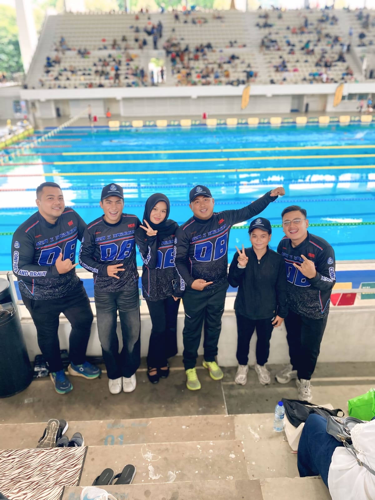 Tim New Z Swimming berlomba di GBK Jakarta