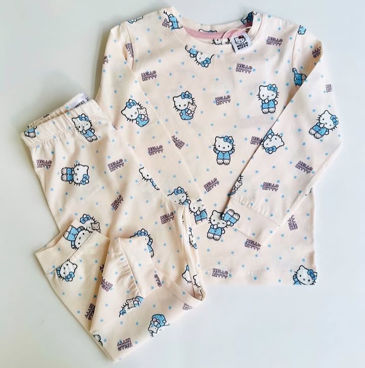 Pijama de diseño Hello Kitty