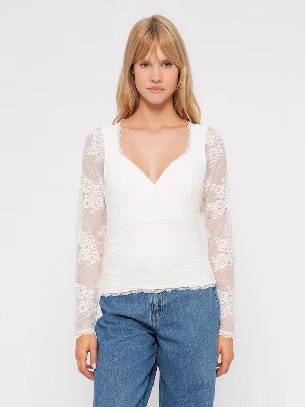 Abercrombie & Fitch Blouse in White