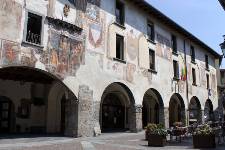 Clusone - Arco - Sala giochi - Cortile
