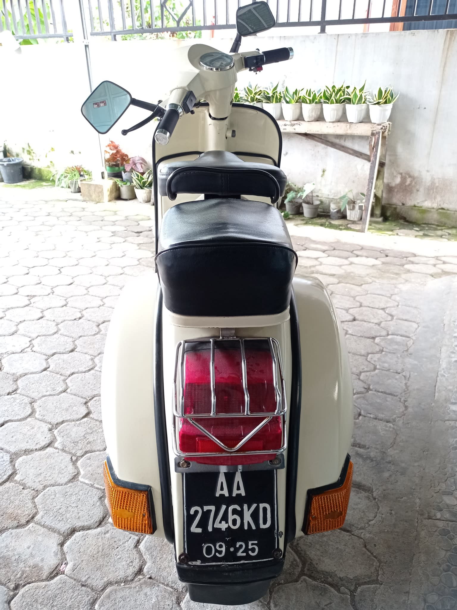 Vespa PX 150 Tahun 1982-3