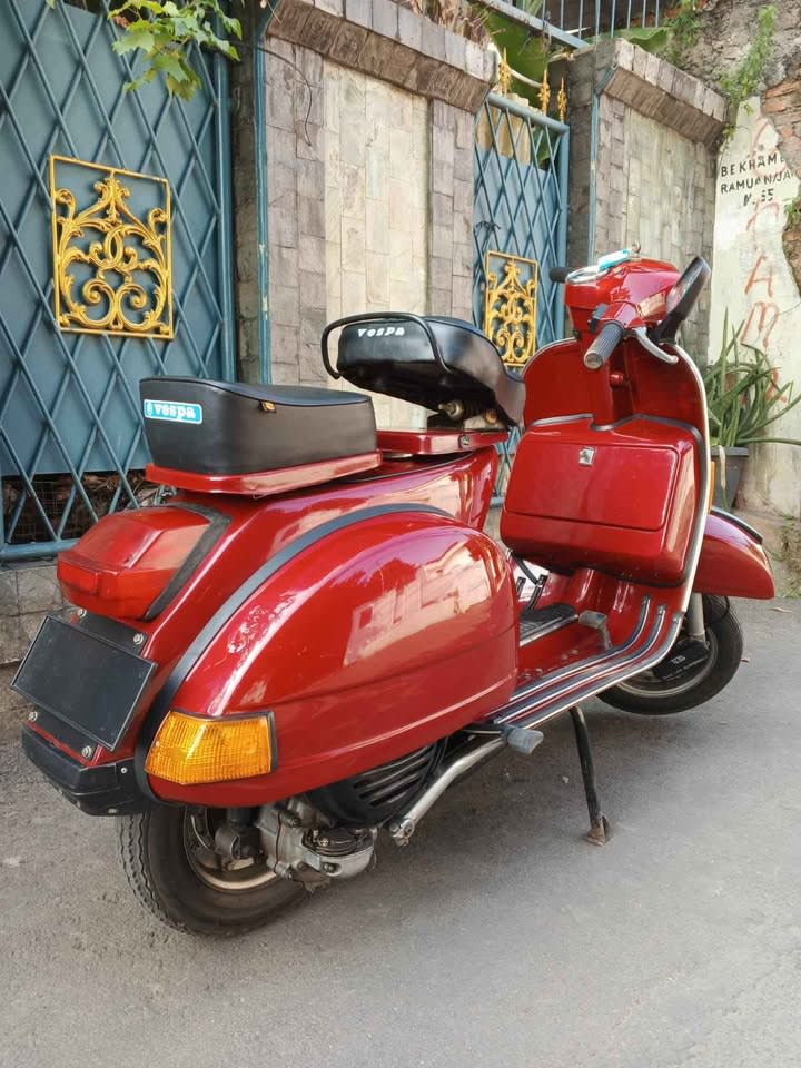Vespa PX 200 Tahun 1984-1