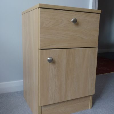 bedside cabinet natural montana oak